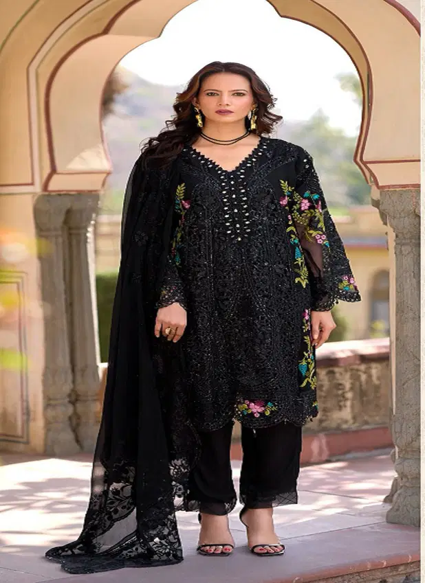 Shree R 1690 Ragga Chiffon Ready Made Pakistani Salwar Suits